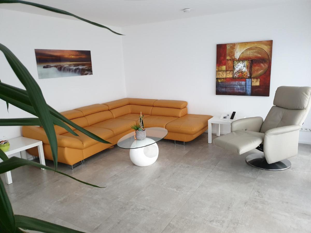 Ferienwohnung Happynes Бад-Нойштадт-ан-дер-Зале Екстер'єр фото