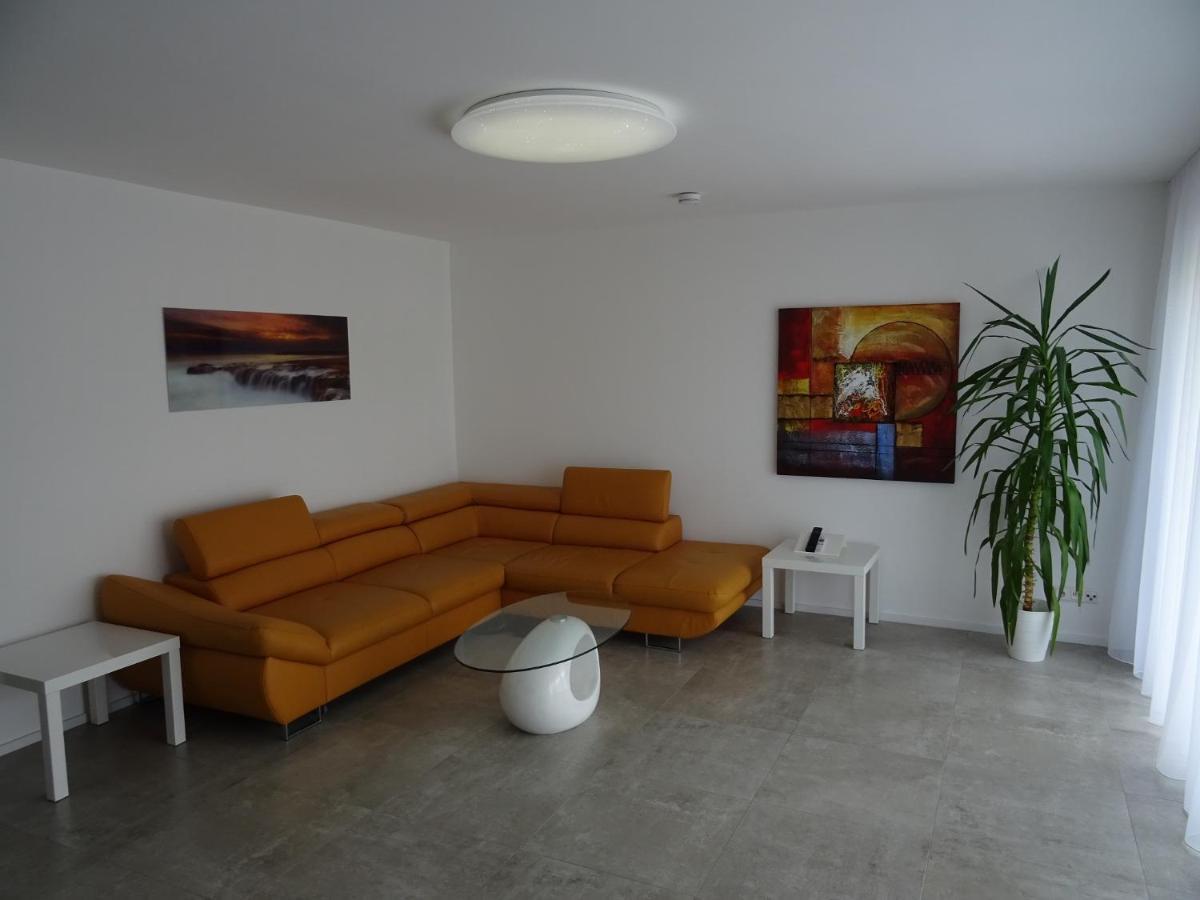 Ferienwohnung Happynes Бад-Нойштадт-ан-дер-Зале Екстер'єр фото