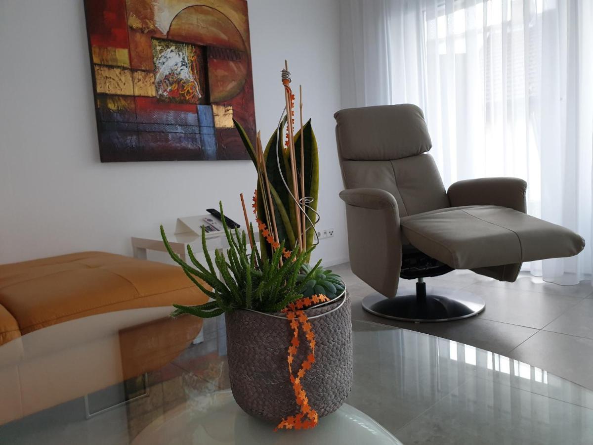Ferienwohnung Happynes Бад-Нойштадт-ан-дер-Зале Екстер'єр фото