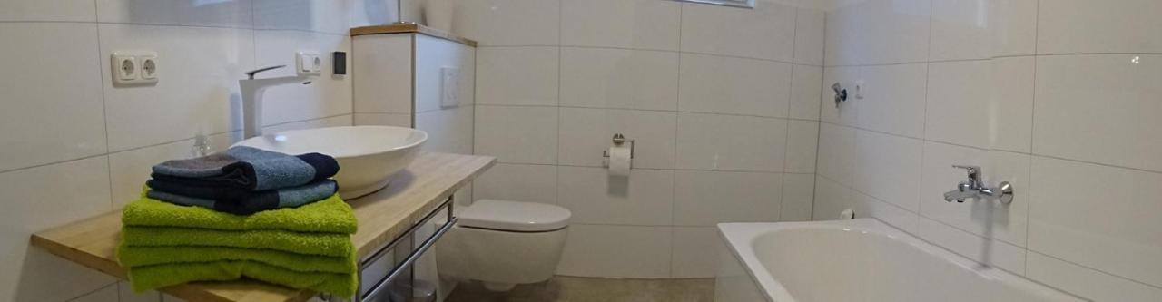 Ferienwohnung Happynes Бад-Нойштадт-ан-дер-Зале Екстер'єр фото